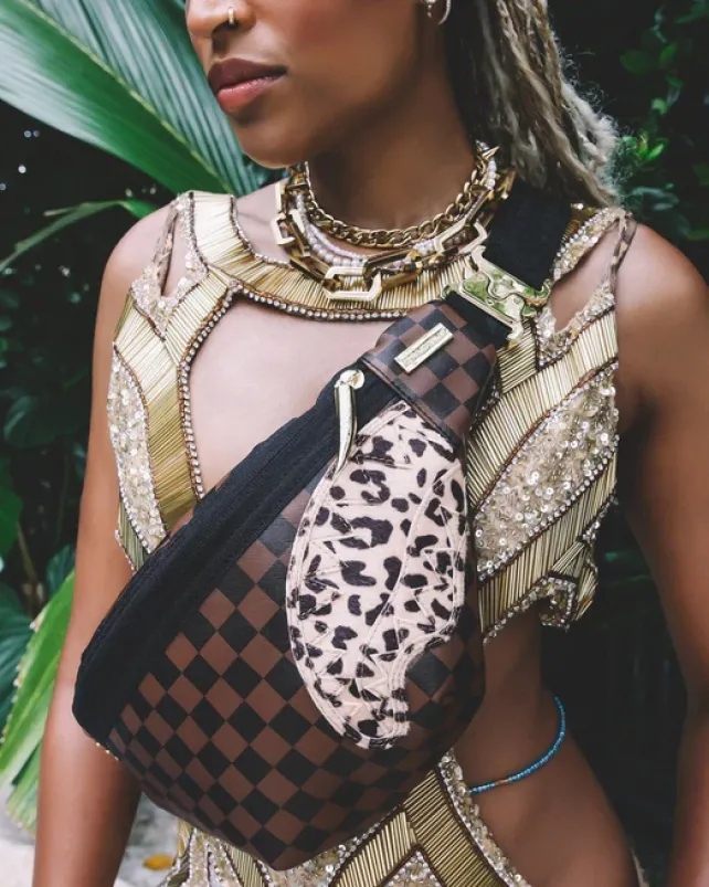 CROSSBODYS>SPRAYGROUND A.i.3 THE LEGACY SAVVY CROSSBODY