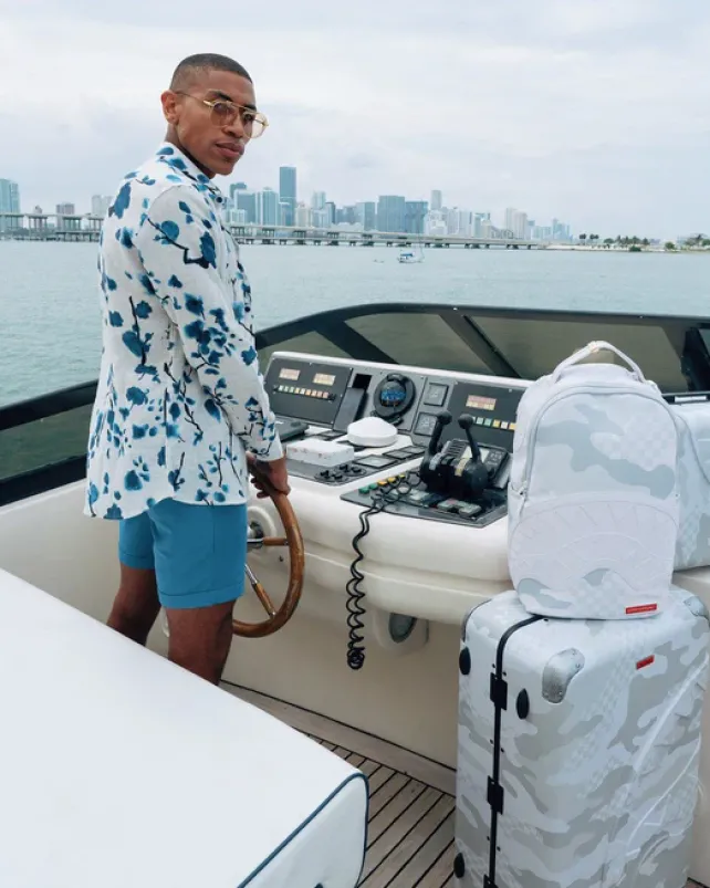 FULL-SIZE LUGGAGE>SPRAYGROUND 3AM LE BLANC SHARKNAUTICS HARDSHELL FULL-SIZE LUGGAGE