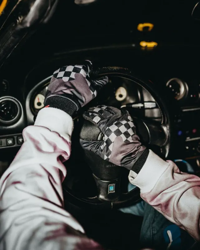 GLOVES|COLD WEATHER GEAR>SPRAYGROUND 3AM NEVER SLEEP GLOVES
