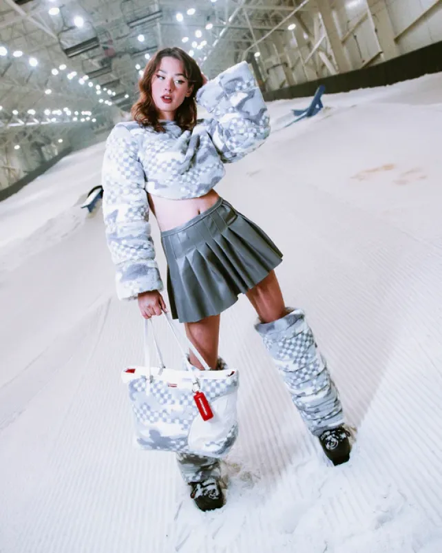 TOTES|HANDBAGS>SPRAYGROUND 3AM PLUSH SWISS ALPS TOTE