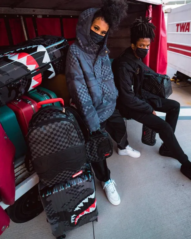 FULL-SIZE LUGGAGE>SPRAYGROUND 3AM SHARKNAUTICS 29.5u201d FULL-SIZE LUGGAGE