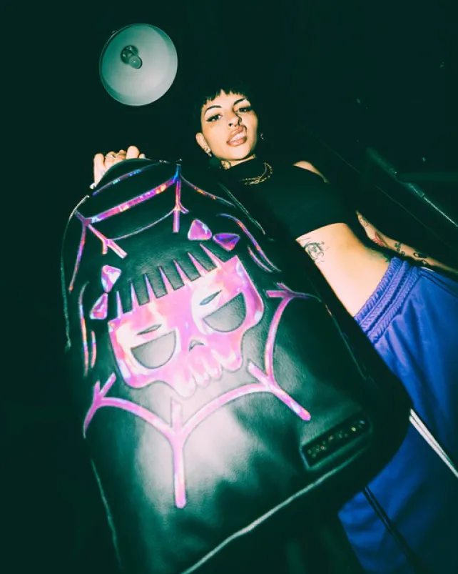 BACKPACKS>SPRAYGROUND CAZZU IRIDESCENT CUT u0026 SEW SPIDER SKULL SHARK BACKPACK (DLXV)