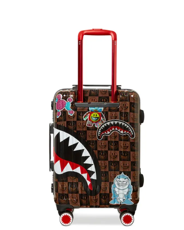 CARRY-ON LUGGAGE>SPRAYGROUND GLOBAL MOGUL POPAGANDA RON ENGLISH EDITION HARDSHELL CARRY-ON LUGGAGE