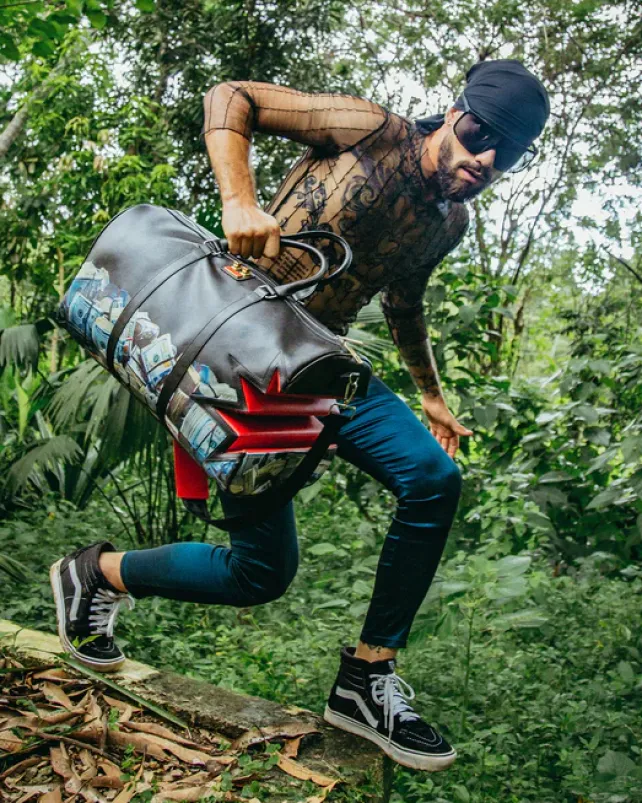 DUFFLES>SPRAYGROUND $HARKBITE LARGE DUFFLE