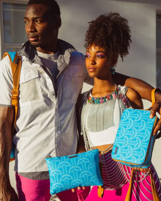 TOILETRIES AKA MONEY BAGS>SPRAYGROUND ILLUCHAINS TURQ TOILETRY BAG