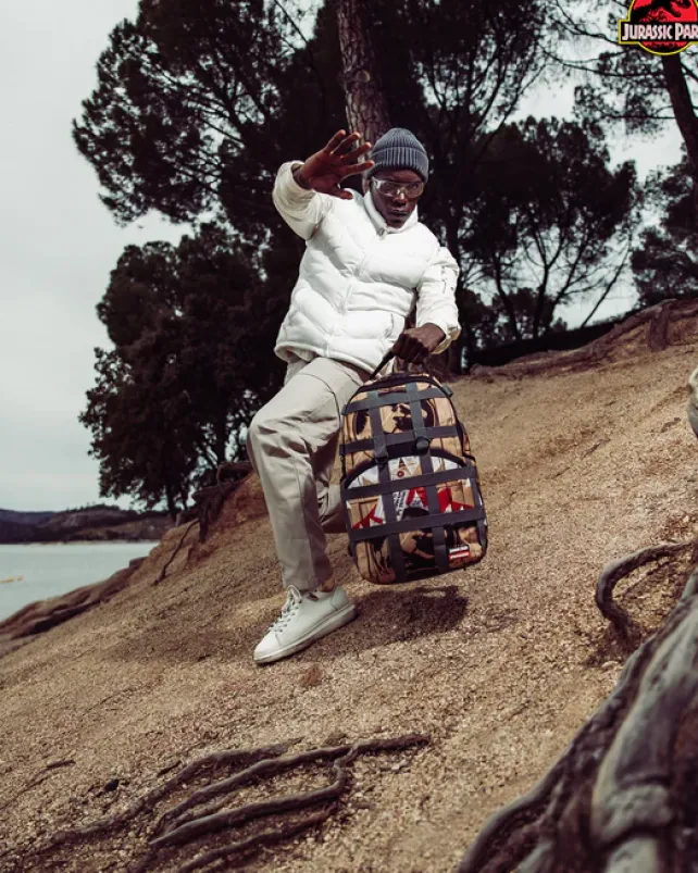 BACKPACKS>SPRAYGROUND JURASSIC DELIVERY BACKPACK (DLXV)