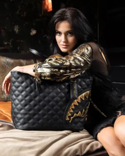 TOTES|HANDBAGS>SPRAYGROUND 24K GENEVA TOTE
