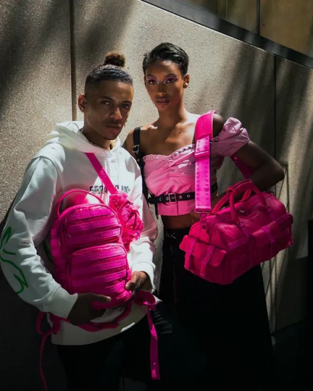 CROSSBODYS>SPRAYGROUND LOTUS MINI CARGO CROSSBODY