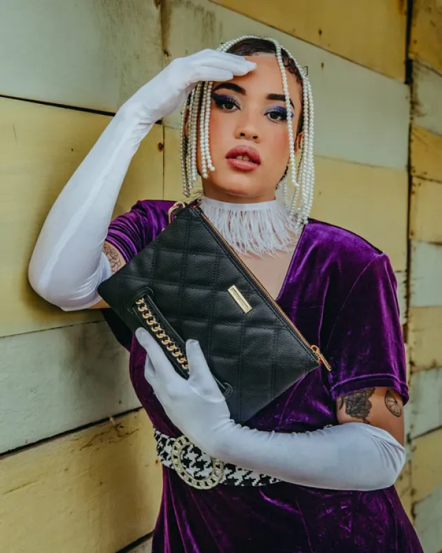 CROSSOVER CLUTCHES>SPRAYGROUND NOIR QUILT GOLD CHAIN SHARK CROSSOVER CLUTCH