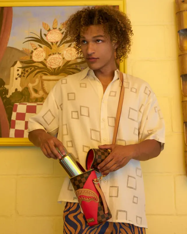 SLINGS|CROSSBODYS>SPRAYGROUND RACEWAY TUBULAR WATER BOTTLE BAG