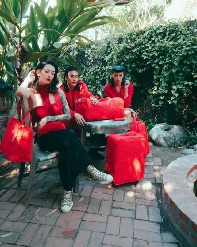 TOTES|HANDBAGS>SPRAYGROUND RED RIVIERA TOTE
