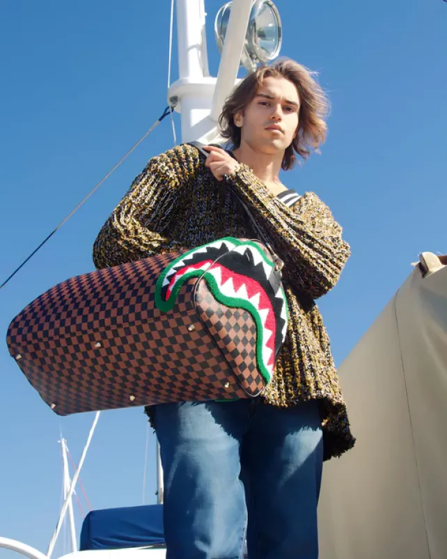 DUFFLES>SPRAYGROUND ROMEO AIR ITALIA SHARK DUFFLE