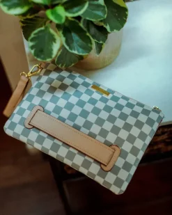 CROSSOVER CLUTCHES><noscript><img width=