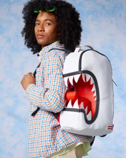 BACKPACKS>SPRAYGROUND SCREAM SHARK ART PIECE BACKPACK (DLXV)