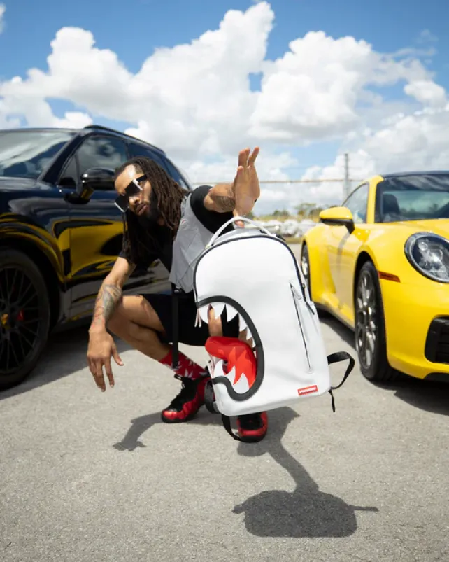 BACKPACKS>SPRAYGROUND SCREAM SHARK ART PIECE BACKPACK (DLXV)