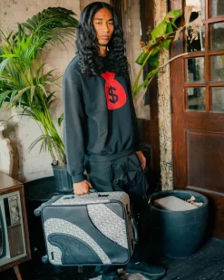 CARRY-ON LUGGAGE><noscript><img width=