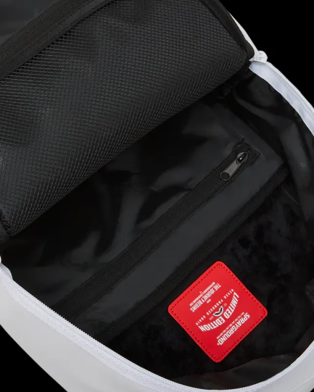 BACKPACKS>SPRAYGROUND SHARK CENTRAL (WHT) BACKPACK (DLXV)