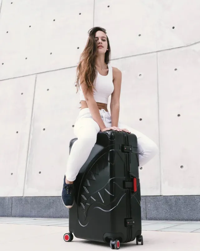 FULL-SIZE LUGGAGE>SPRAYGROUND SHARKITECTURE MOLDED 29u201d FULL-SIZE LUGGAGE