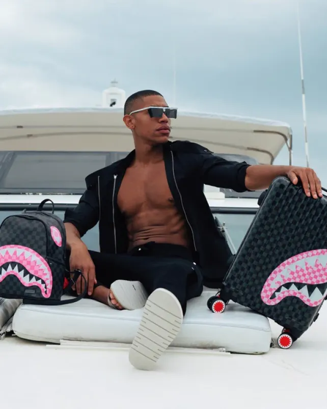CARRY-ON LUGGAGE>SPRAYGROUND SHARKS IN CANDY CARRY-ON LUGGAGE