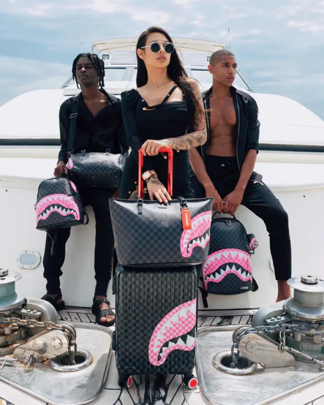 BACKPACKS>SPRAYGROUND SHARKS IN CANDY QUATTRO BACKPACK