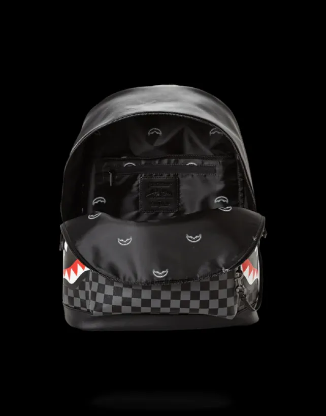SAVAGES|BACKPACKS>SPRAYGROUND SHARKS IN PARIS (BLACK CHECKERED EDITION)