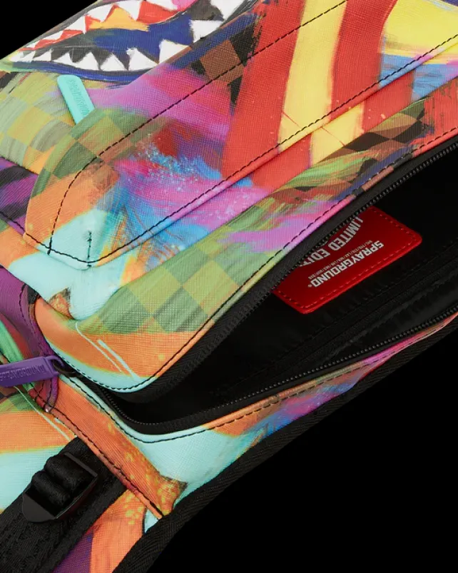 CROSSBODYS>SPRAYGROUND SHARKS IN PARIS CITY STREAKS CARGO CROSSBODY