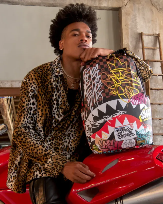 BACKPACKS>SPRAYGROUND SHARKS IN PARIS THE RIZZ BACKPACK (DLXV)