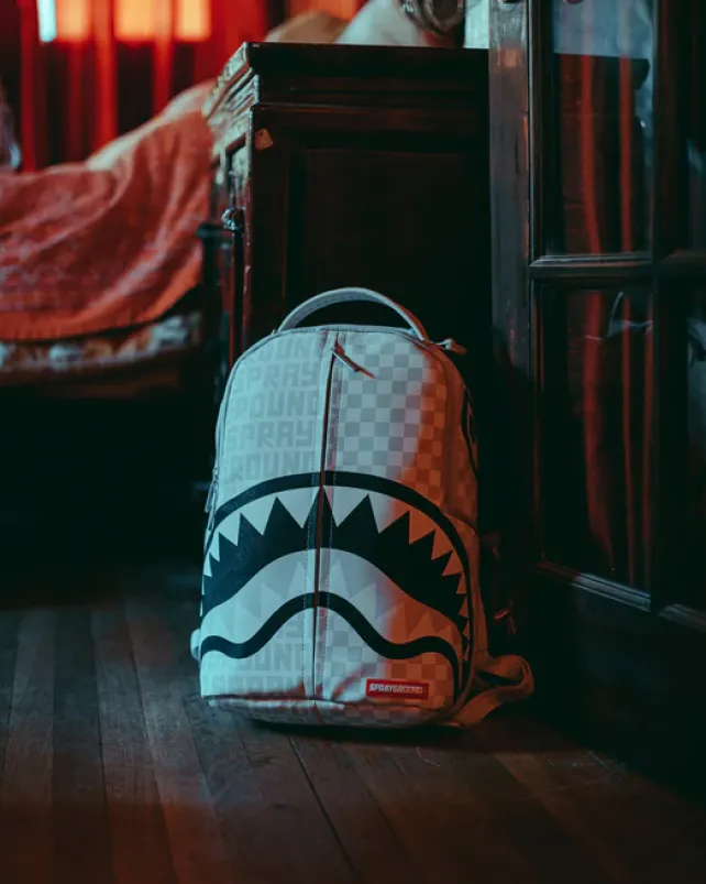 BACKPACKS>SPRAYGROUND SPLIT THE CHECK (PEARL) BACKPACK (DLXV)