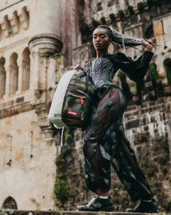 BACKPACKS>SPRAYGROUND SPLIT WEIRD BACKPACK (DLXV)