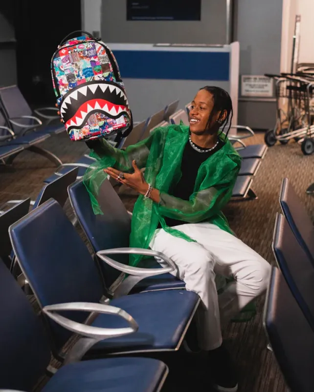 BACKPACKS>SPRAYGROUND SPRAYWORLD BACKPACK (DLXV)