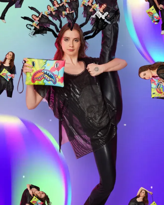 CROSSOVER CLUTCHES>SPRAYGROUND SUPER WEIRD CROSSOVER CLUTCH