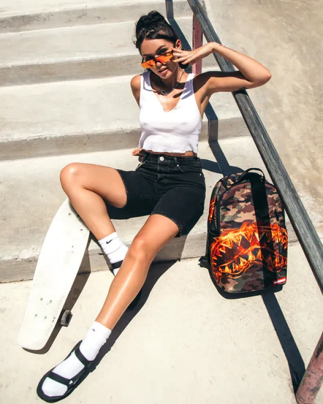 BACKPACKS>SPRAYGROUND THE LIL TJAY BURNER SHARK DLX BACKPACK