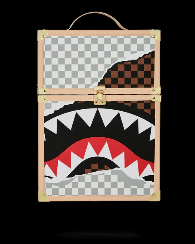 BACKPACKS>SPRAYGROUND UNSTOPPABLE ENDEAVORS II CHATURANGA SHARK 1900 BACKPACK