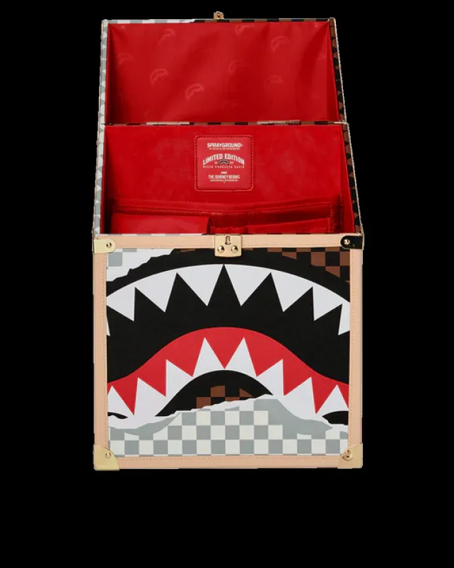 BACKPACKS>SPRAYGROUND UNSTOPPABLE ENDEAVORS II CHATURANGA SHARK 1900 BACKPACK