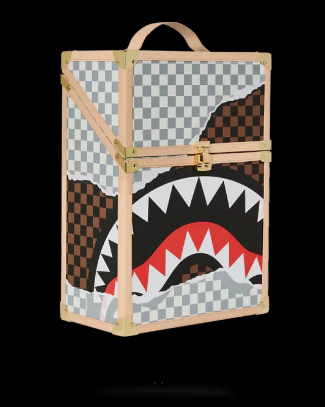 BACKPACKS>SPRAYGROUND UNSTOPPABLE ENDEAVORS II CHATURANGA SHARK 1900 BACKPACK